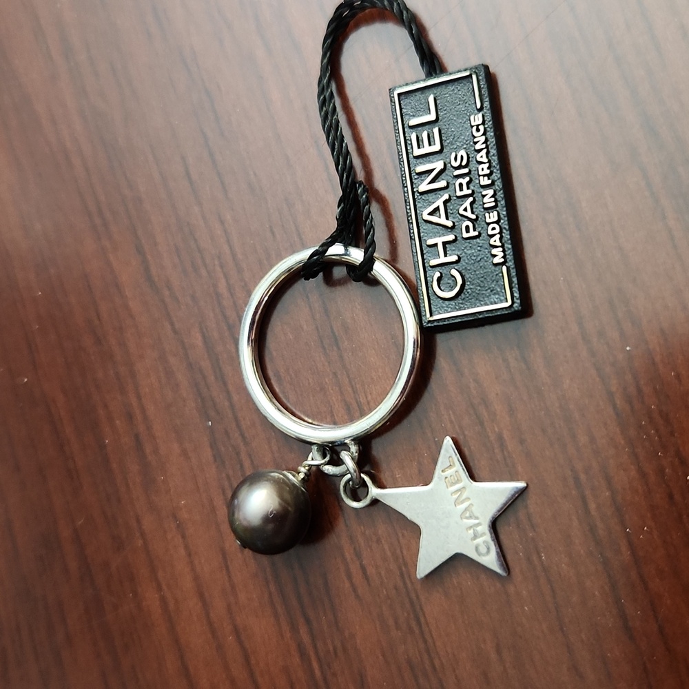 Chanel 925 Sterling Silver star & gray pearl bag charm - Picture 2 of 4